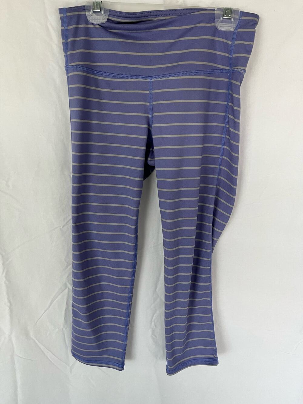 Athleta women's capri leggings gray lavender striped athleisure size small sport